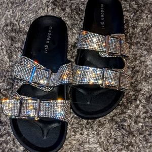 BRAND NEW WITH TAG MADDEN GIRL SPARKLE SLIDES